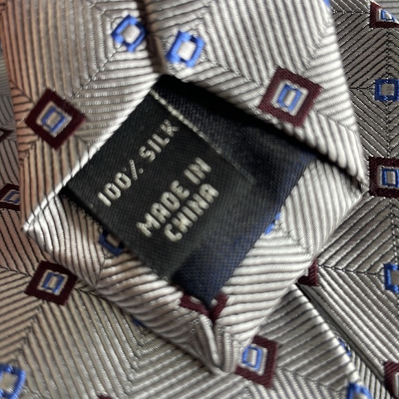 Jos. A. Bank 100% Silk Men’s tie NWT - Picture 3 of 5